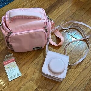 Fujifilm carrying case with camera holder